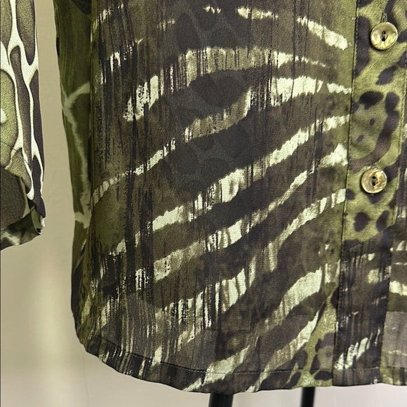 Chic Animal Print Blouse by Susan Graver - Picture 4 of 9